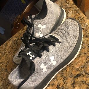 Women’s Under Armour Size 6.5